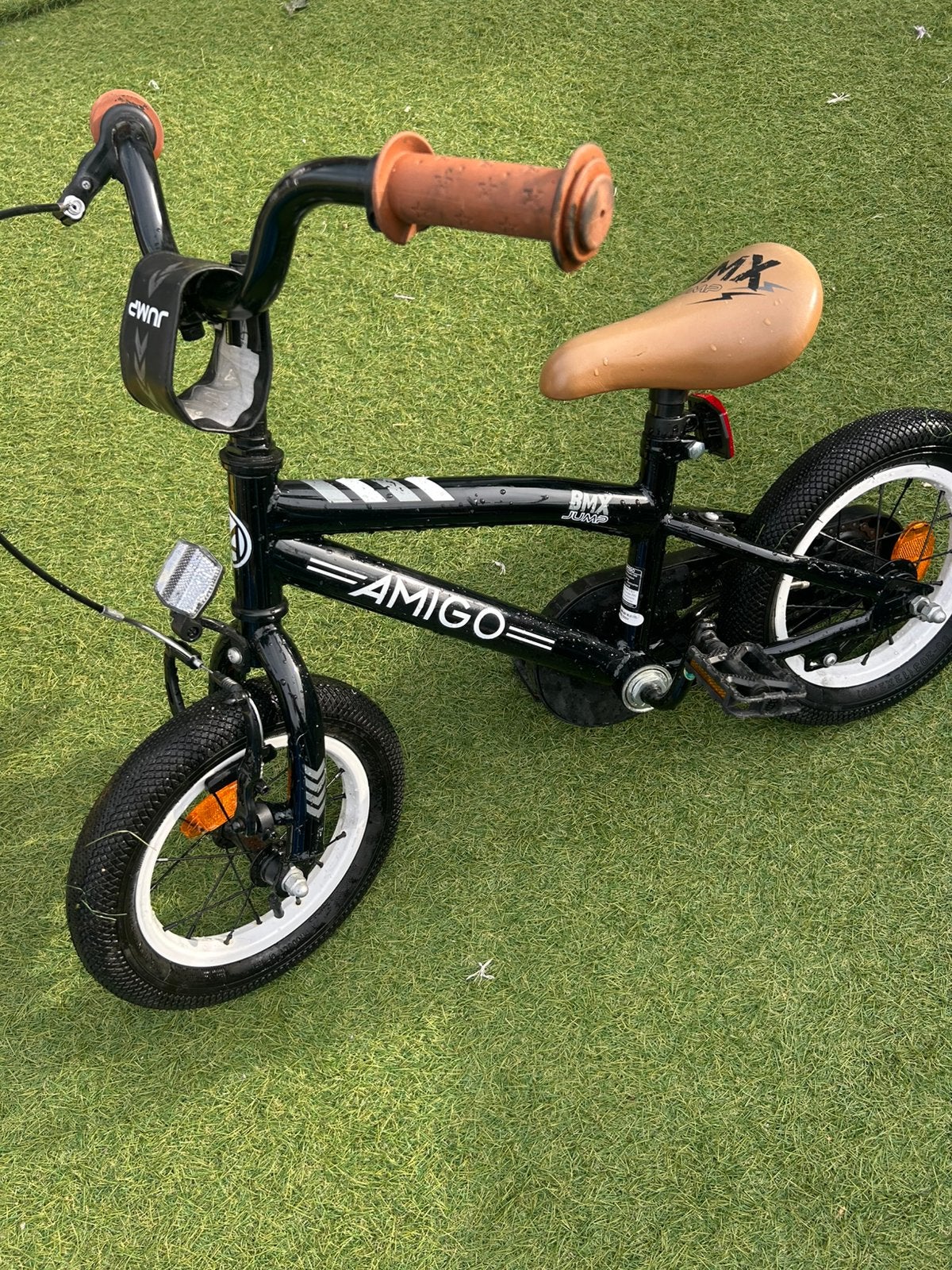 Amigo kinderfietsje, Ophalen, Zo goed als nieuw, Minder dan 16 inch, Zijwieltjes