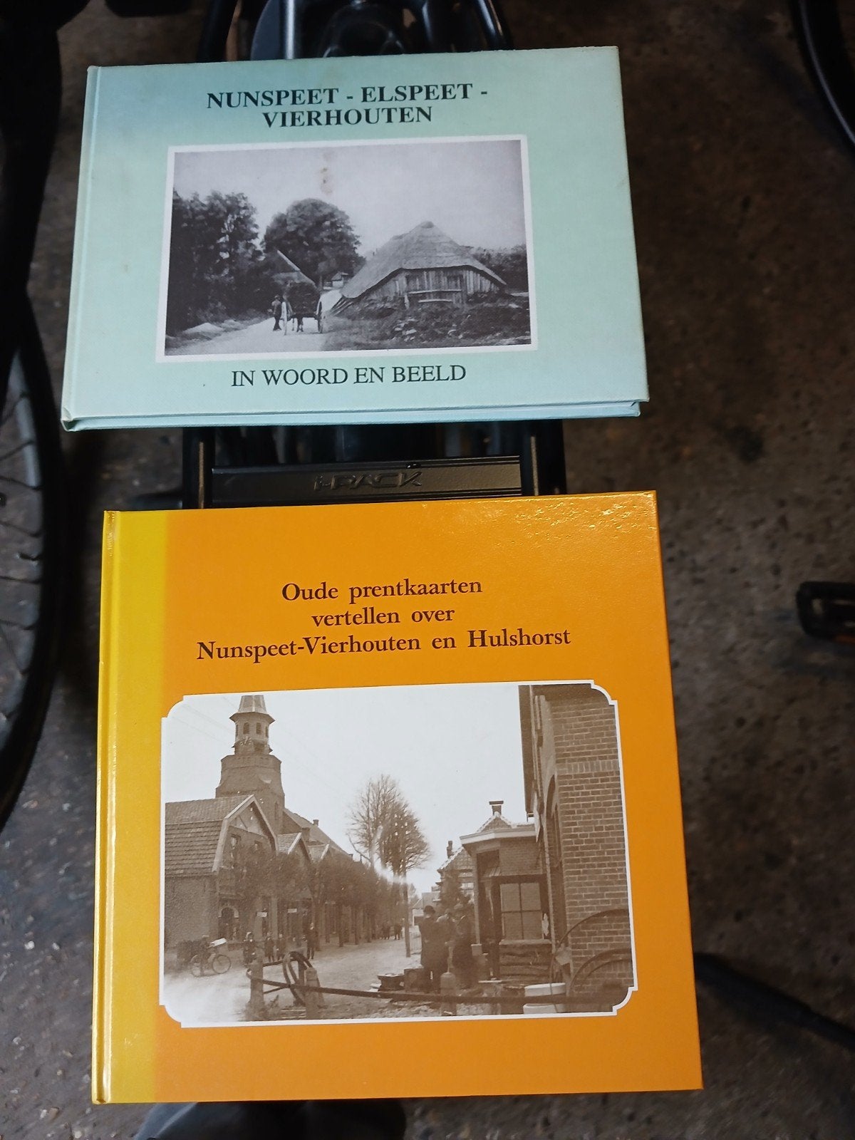 2 boeken over Nunspeet, Elspeet, Vierhouten en Hulshorst, Ophalen of Verzenden, 20e eeuw of later, Gelezen