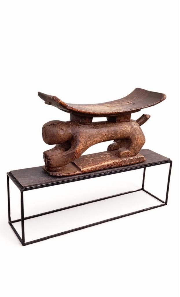 Moderne metalen sokkel /Zuil houten onderstel (Zonder beeld), Ophalen of Verzenden