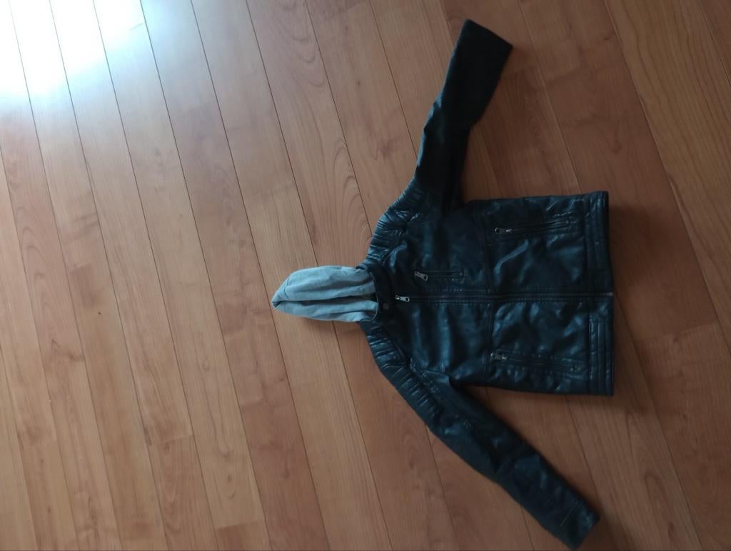 Tussenjas leren look maat 140, C&A, Jongen of Meisje, Ophalen of Verzenden, Zo goed als nieuw