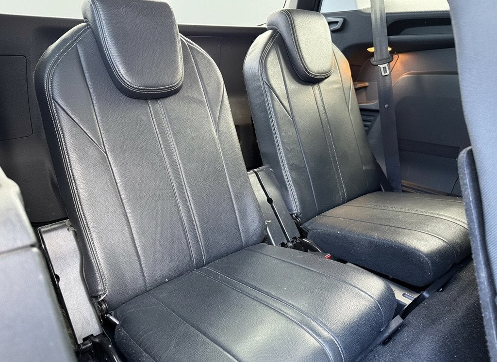 Peugeot 5008 130pk PT Premium 7p., Camera | Trekhaak | 19inc, Auto's, Peugeot, 1199 cc, 1270 kg, 7 stoelen, 19 km/l