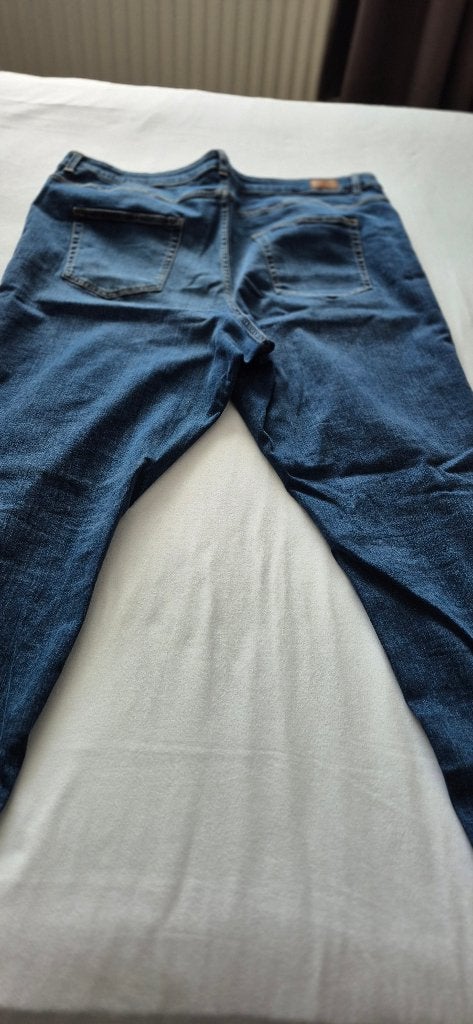 Jackie Jeans Miss Etam Slim fit Maat 52 lengte 28, Kleding | Dames, Blauw, Overige jeansmaten, Nieuw, Ophalen of Verzenden