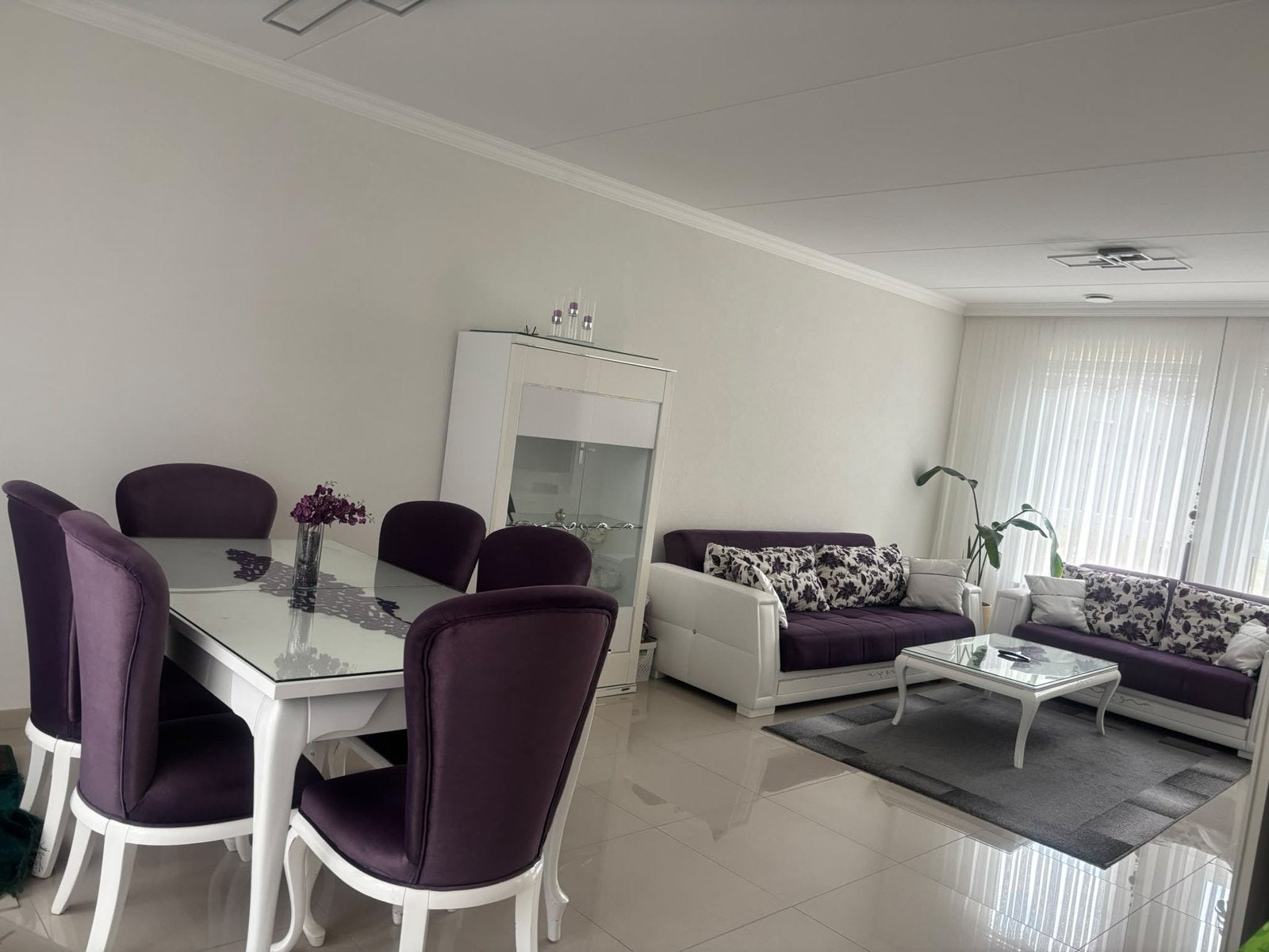 Complete woonkamer- en eetkamerset – wit/paars, Ophalen
