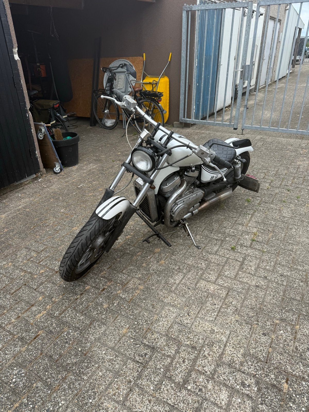 Suzuki Intruder VS 700 Bobber - Accu leeg, Motoren, Onderdelen | Suzuki, Ophalen of Verzenden, Gebruikt