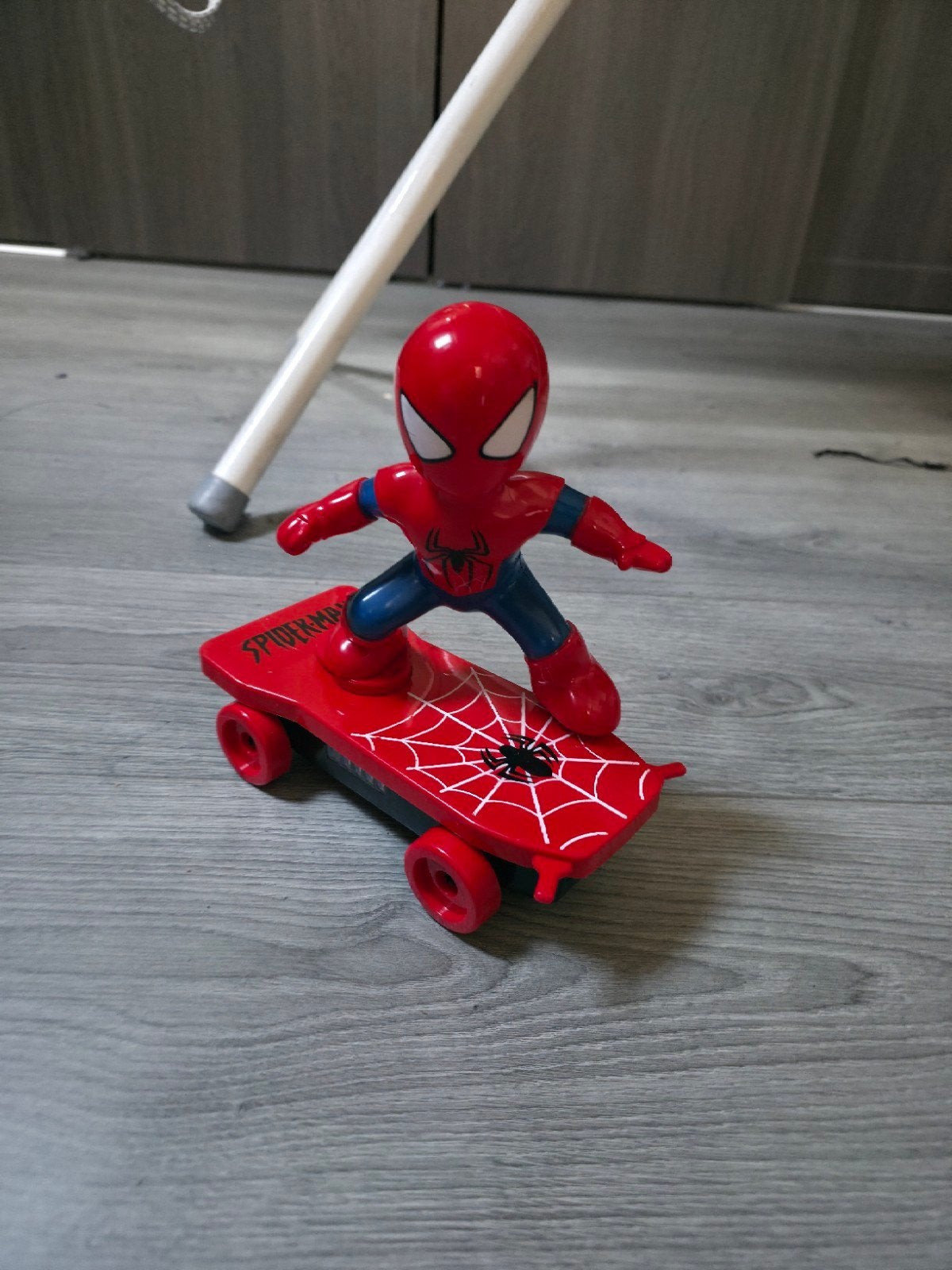 Spider-Man Skateboard Speelgoedfiguur, Ophalen of Verzenden, Gebruikt
