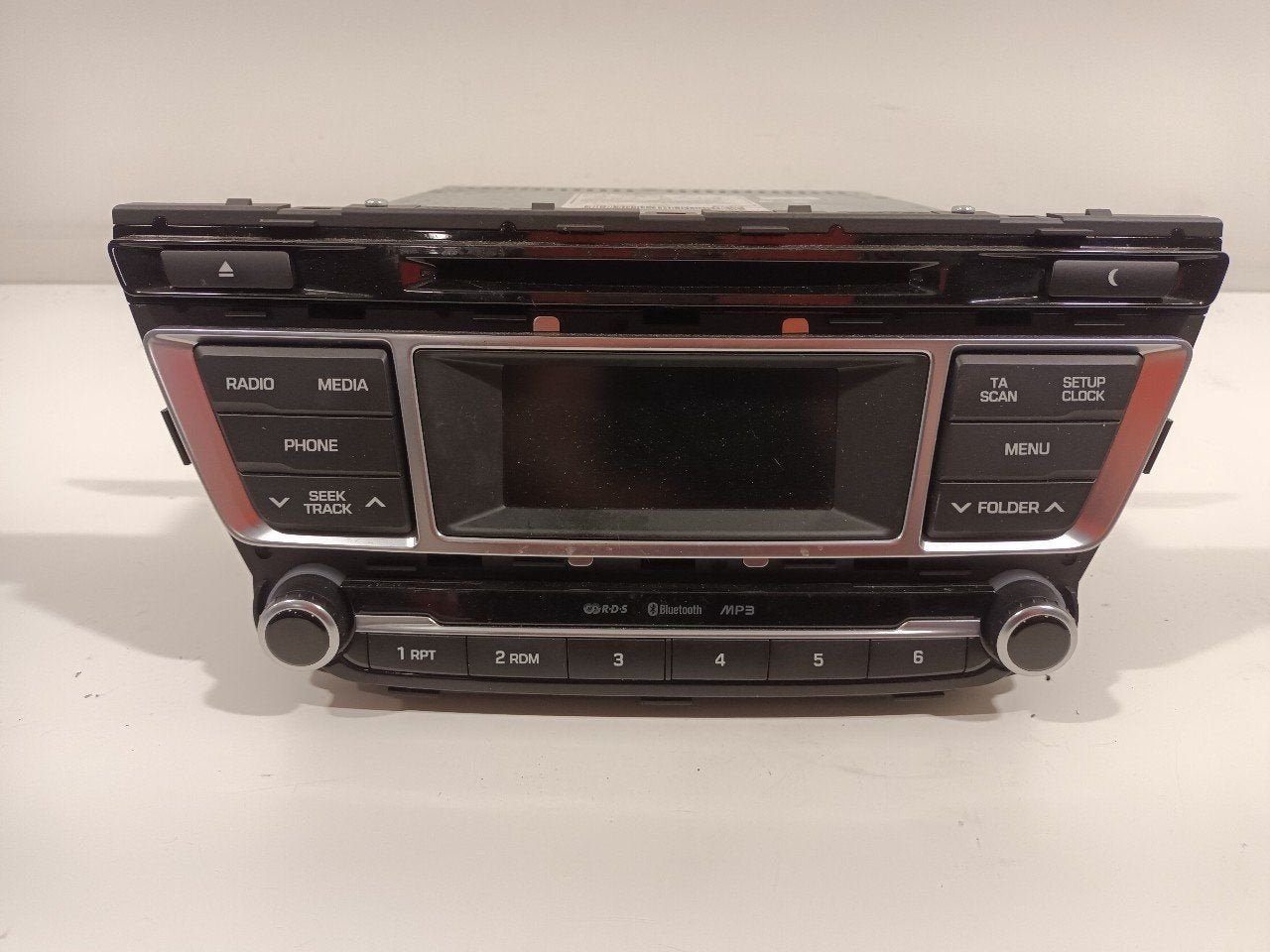 Radio Hyundai i20, Ophalen of Verzenden, Van der Ven Autorecycling B.V., Onderdelen@venauto.nl, Ettenseweg 76, 4706 PB Roosendaal, The Netherlands