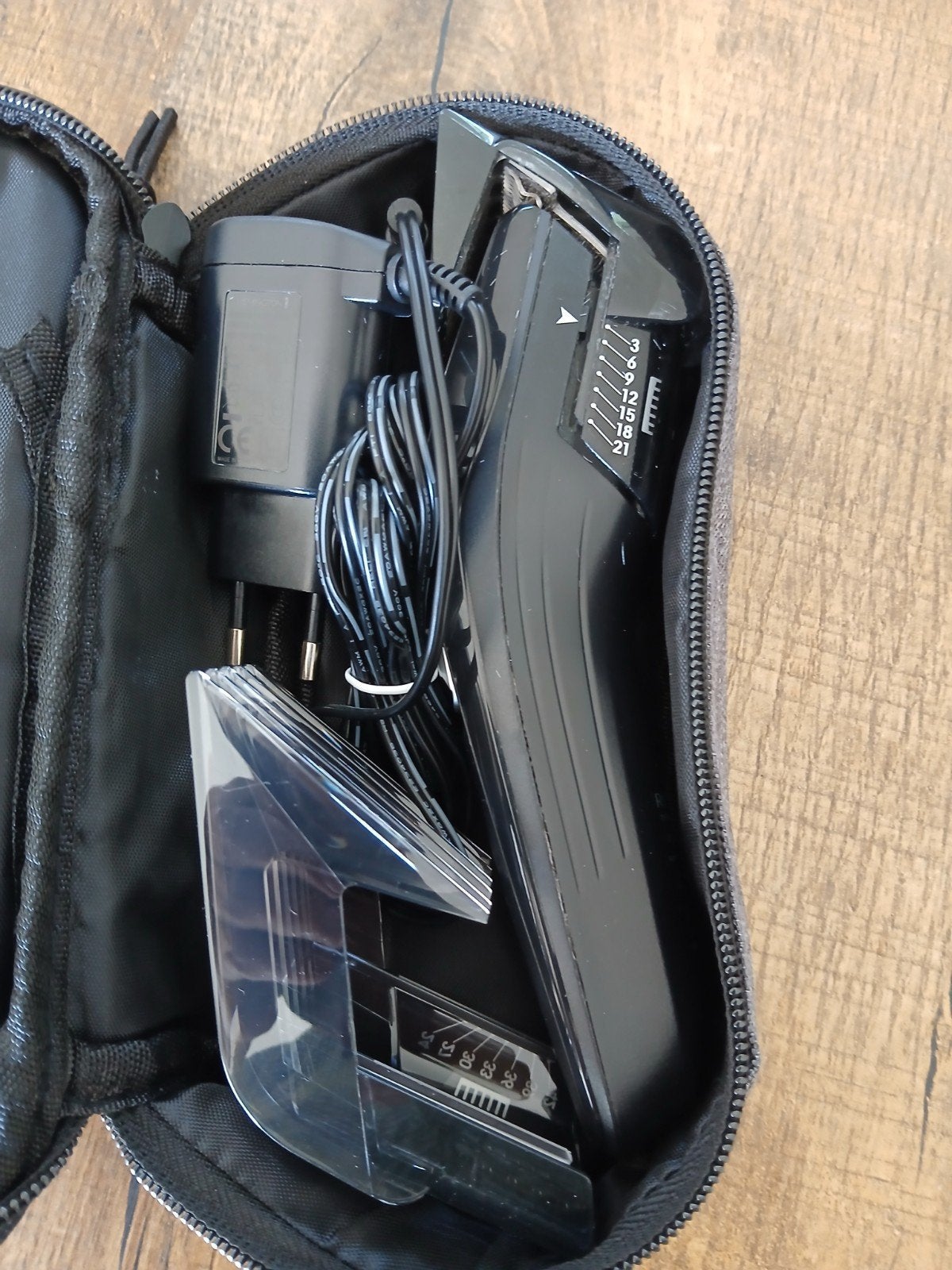 Remington HC5200 Heren Tondeuse met Opbergetui, Ophalen of Verzenden, Zo goed als nieuw, Scheren en Epileren