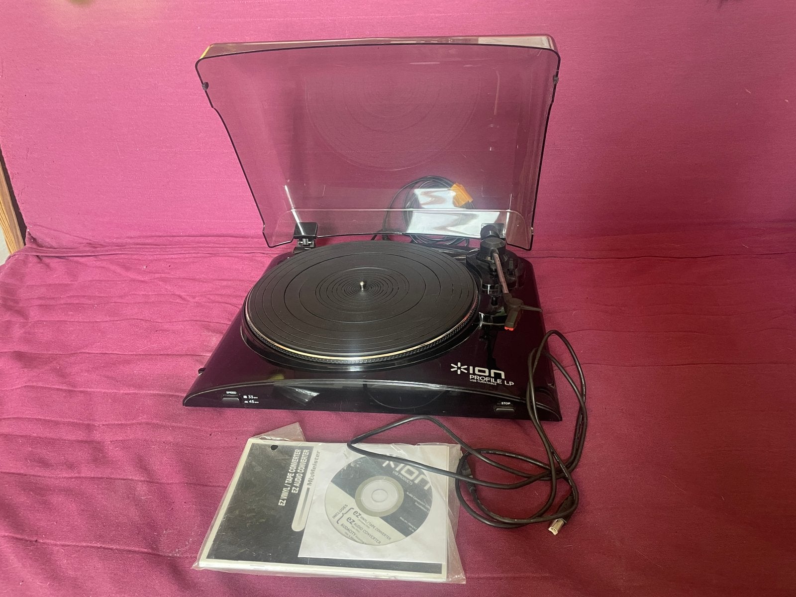 Platenspeler Ion Profile LP. Kan platen digitaliseren, Ophalen, Zo goed als nieuw, Overige merken