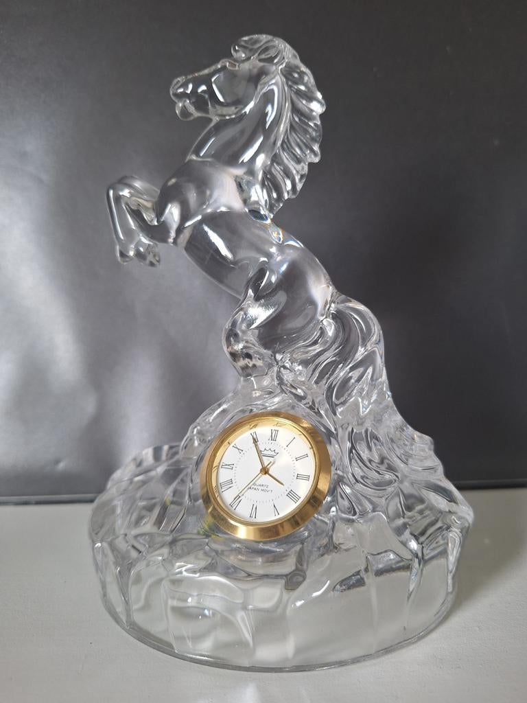 Glazen paard met klokje - Decoratief en functioneel, Huis en Inrichting, Ophalen of Verzenden, Gebruikt