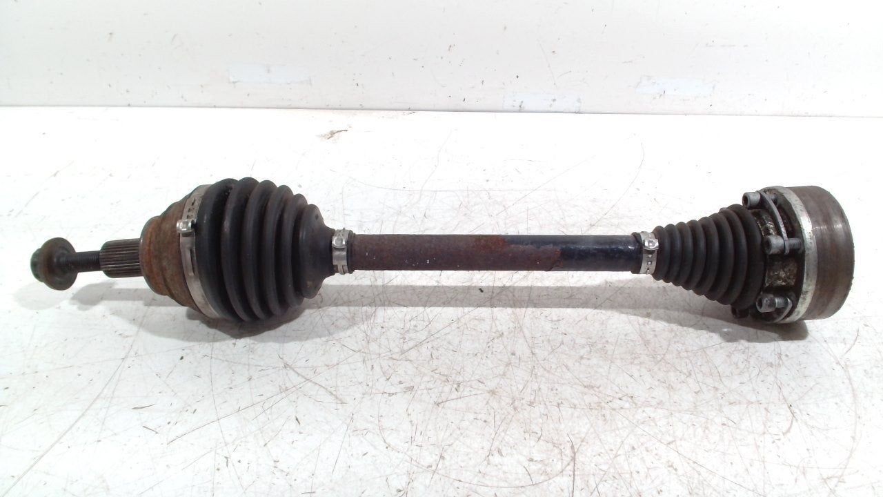 Aandrijfas links voor Audi A3, Auto-onderdelen, Onderdelen@venauto.nl, Van der Ven Autorecycling B.V., Gebruikt, Ettenseweg 76, 4706 PB Roosendaal, The Netherlands