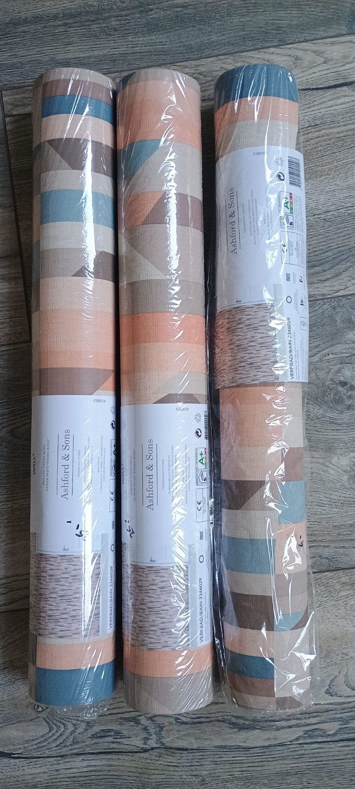 3 rollen nieuw vliesbehang Ashford&Sons 10m x 50cm, Geometrisch, Ophalen of Verzenden, Papierbehang, 10 tot 25 m²