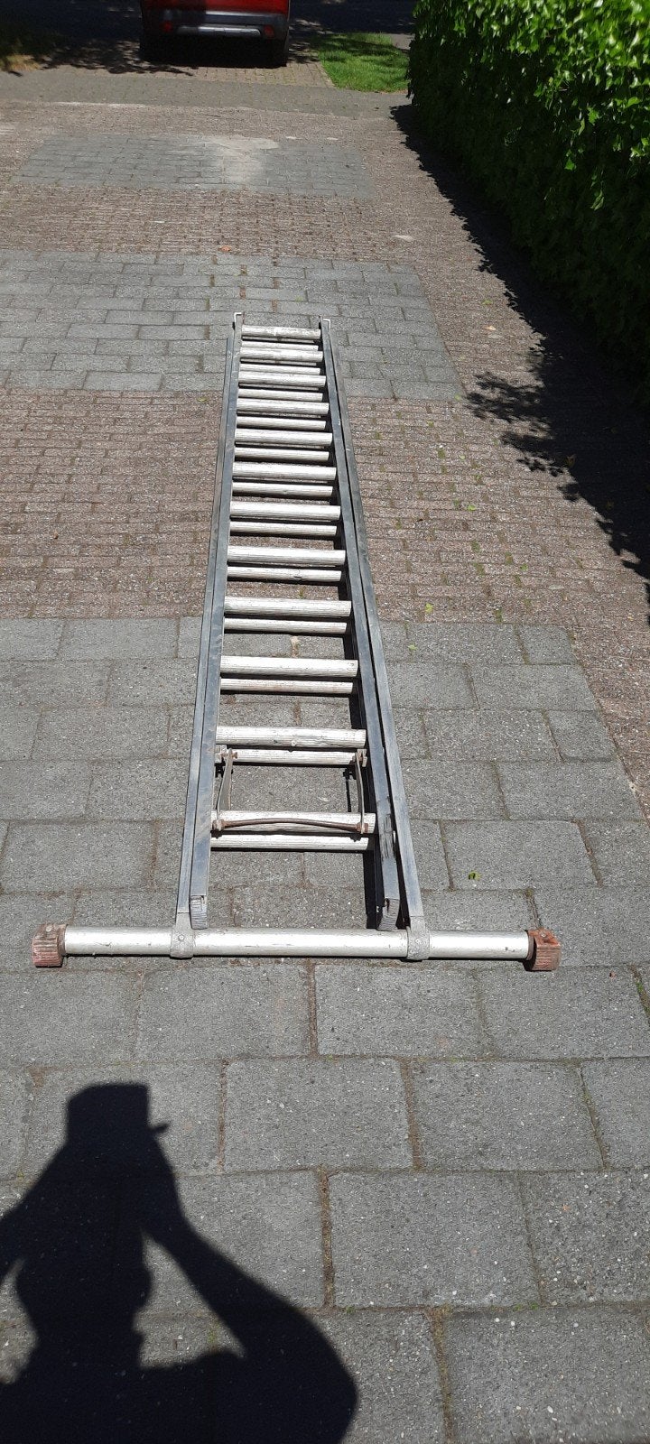 Uitschuifbare aluminium ladder - 4 meter of meer, Ophalen