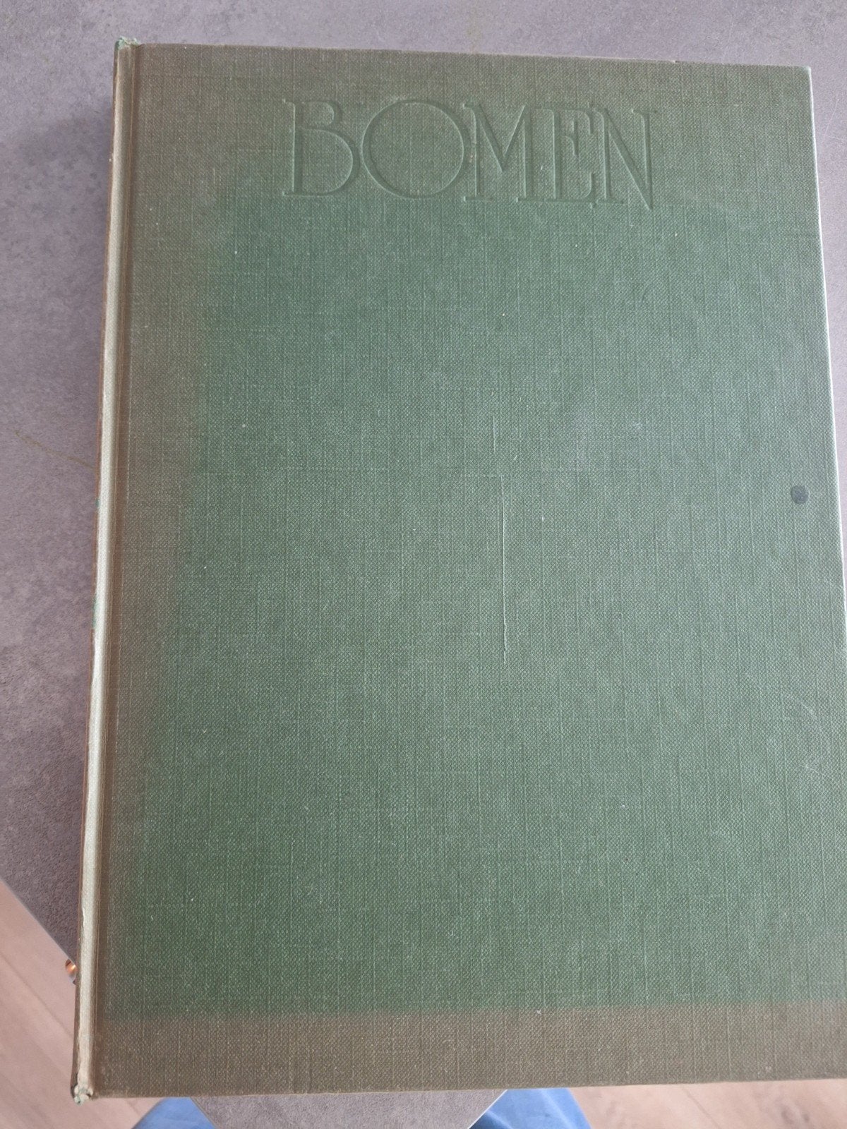 Bomenboek: Alle Bomen van de Wereld - Scott Leathart, Ophalen of Verzenden, Gelezen, Bloemen, Planten en Bomen, Scott Leathart