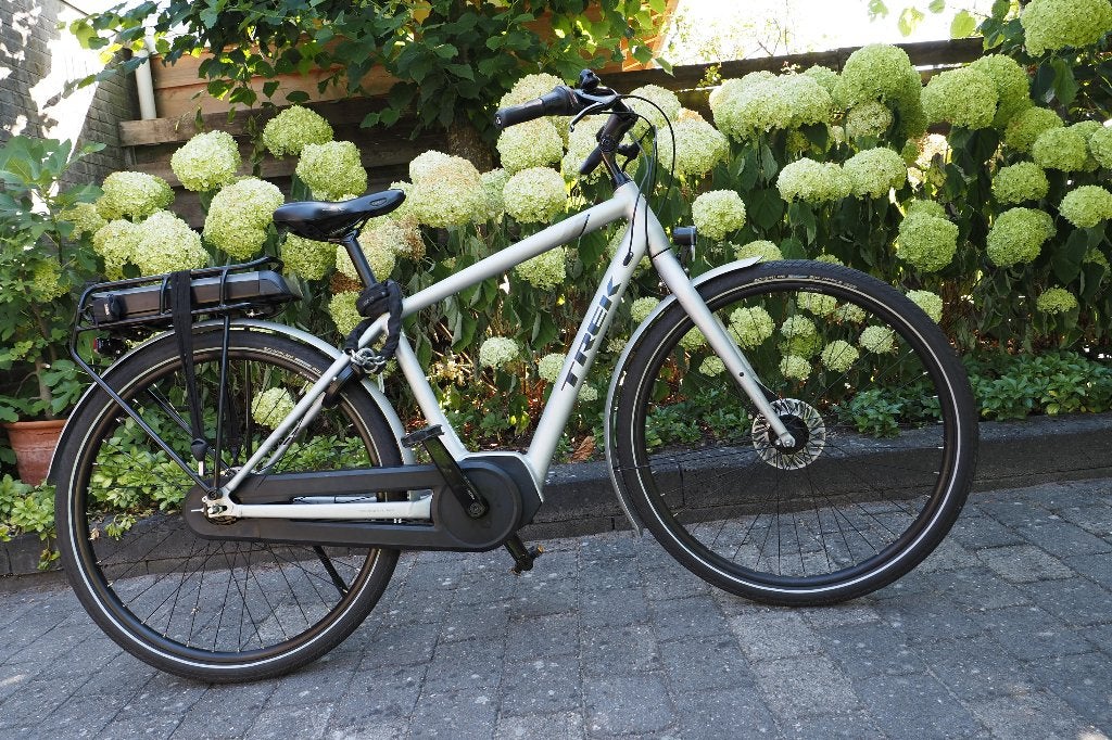 Te koop E-bike Trek UM1+, Versnellingen, 49 tot 53 cm, Zo goed als nieuw, Trommelrem