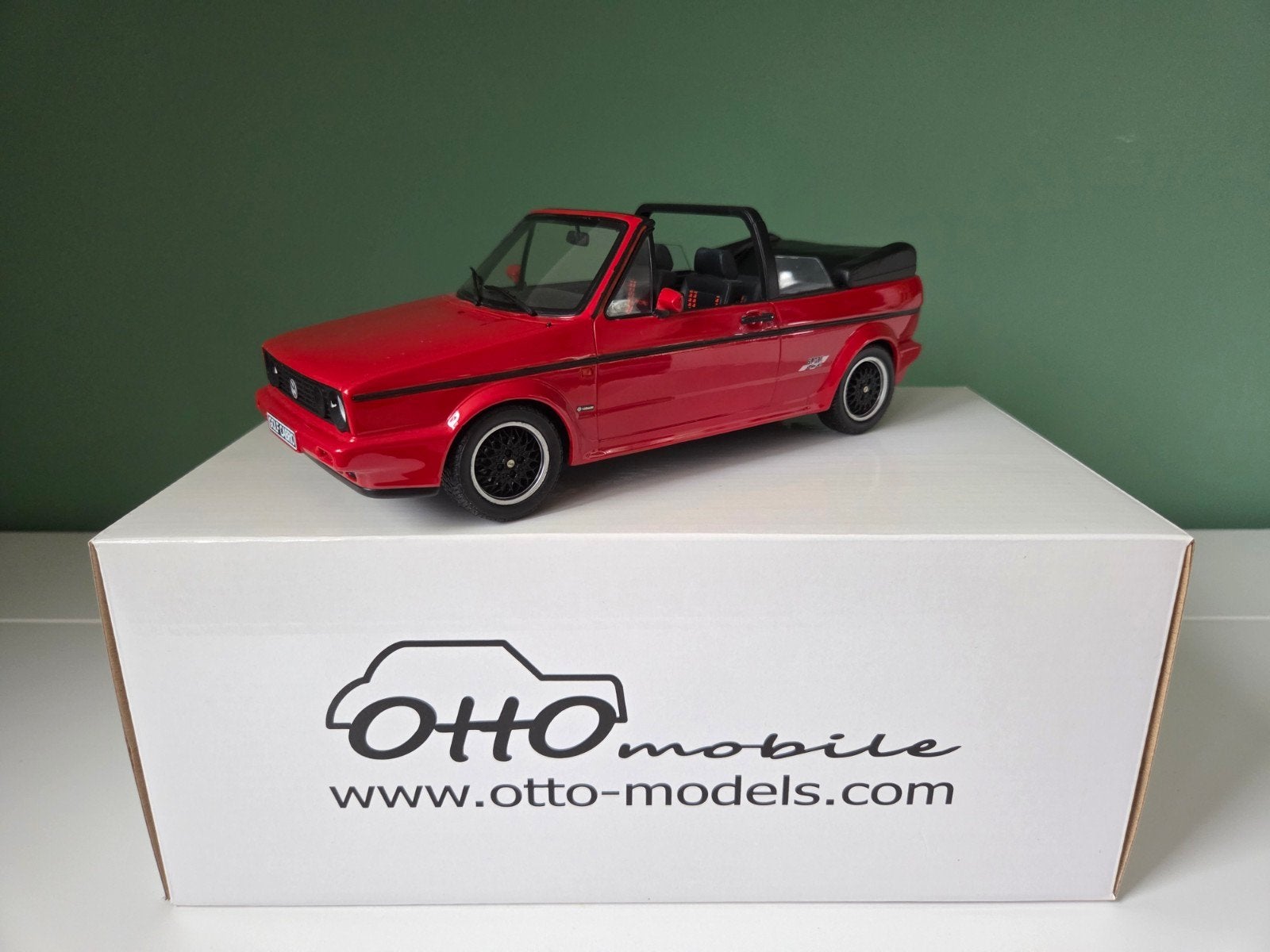 Otto Mobile 1:18 VW Golf 1 Cabriolet Sportline 1991 (OT052), Ophalen of Verzenden, Zo goed als nieuw, Auto, OttOMobile