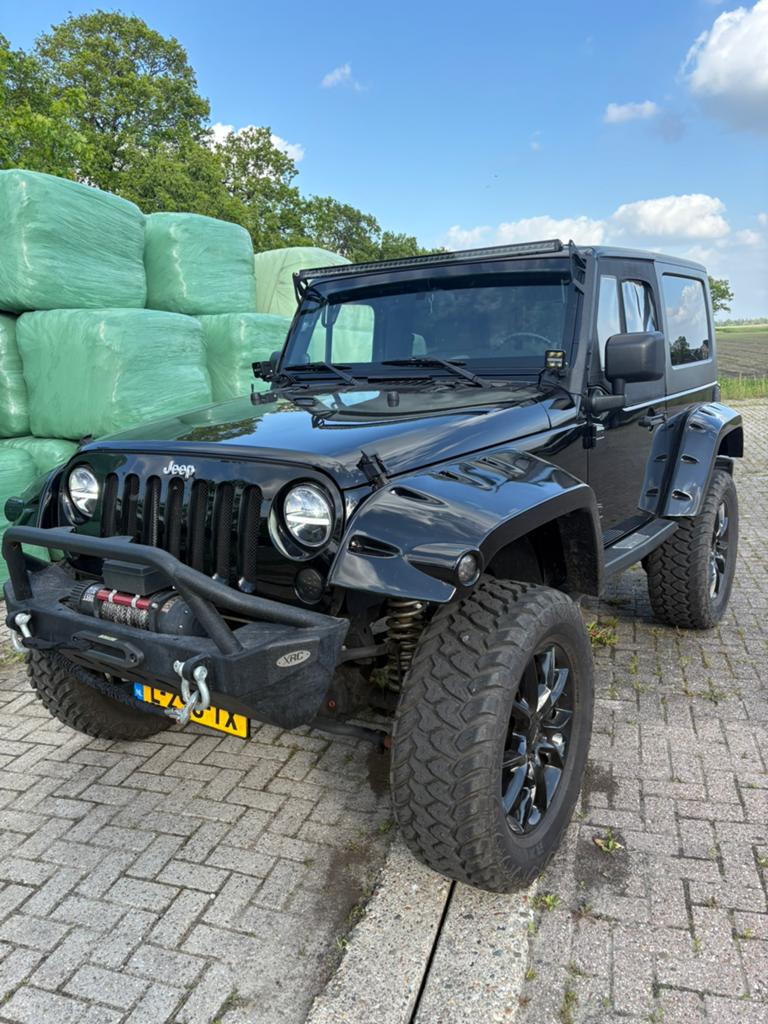 Jeep Wrangler Big Foot, Auto's, 3778 cc, Stof, Zwart, 2000 kg