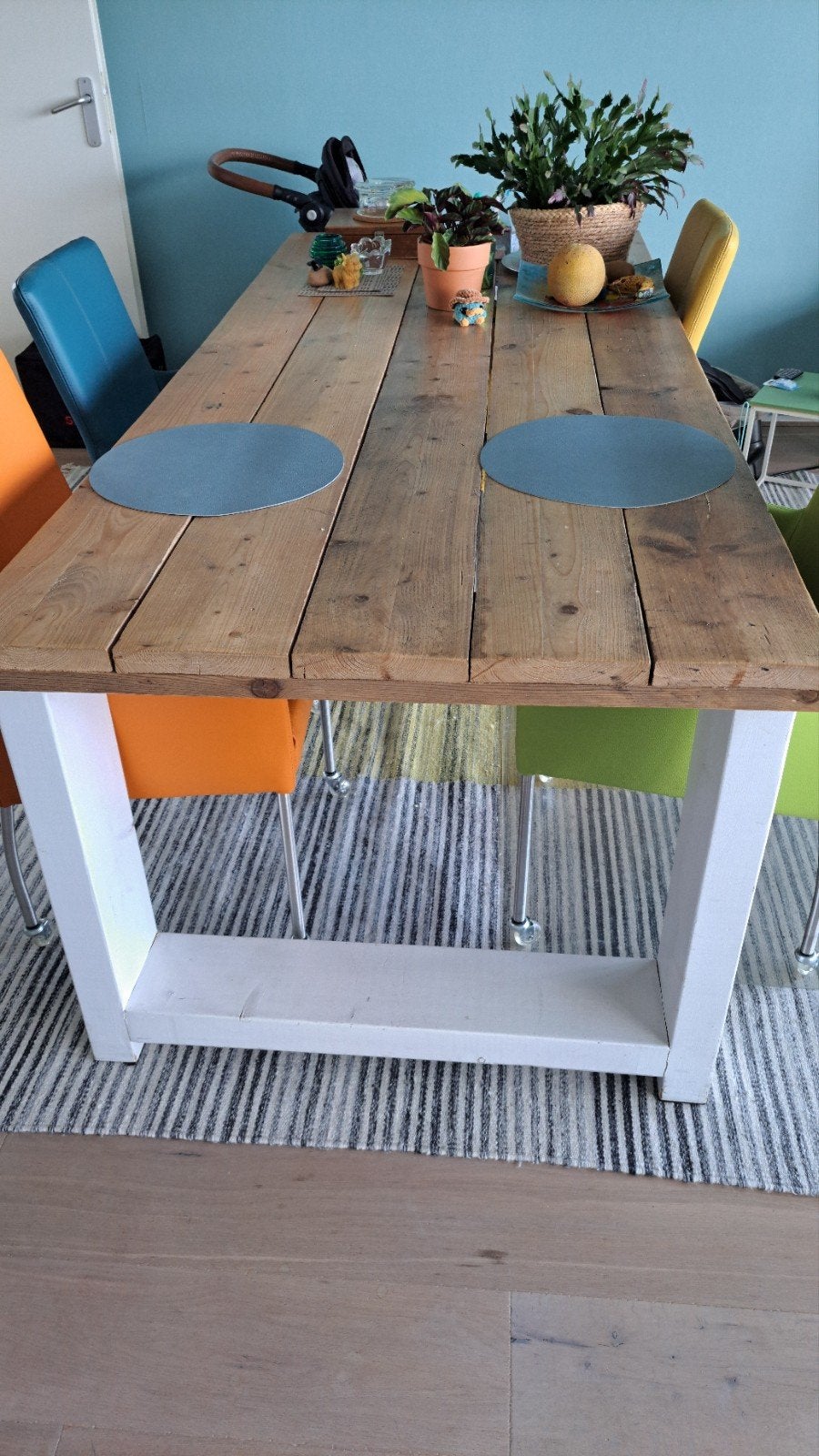 grote massief houten 6-persoons eettafel, van Wallie Woods., Ophalen, Gebruikt, 200 cm of meer, 50 tot 100 cm