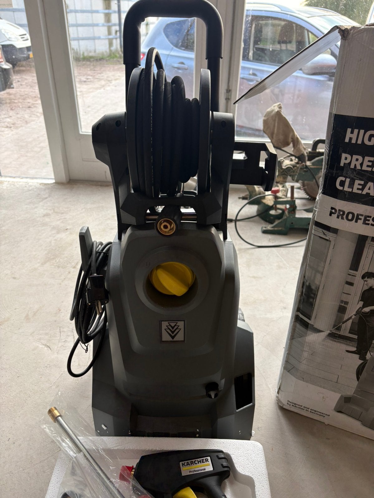 Foto 3 van Nieuwe Kärcher Professional HD4/10X Classic hogedrukreiniger