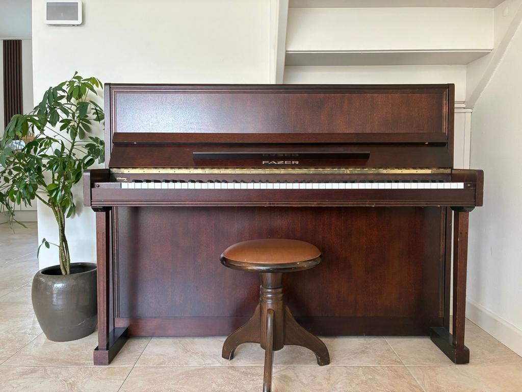 Gebruikte Fazer piano, Muziek en Instrumenten, Piano's, Ophalen, Gebruikt, Bruin, Piano