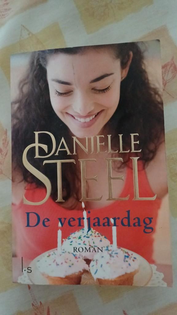 De verjaardag, Ophalen of Verzenden, Gelezen, Danielle Steel