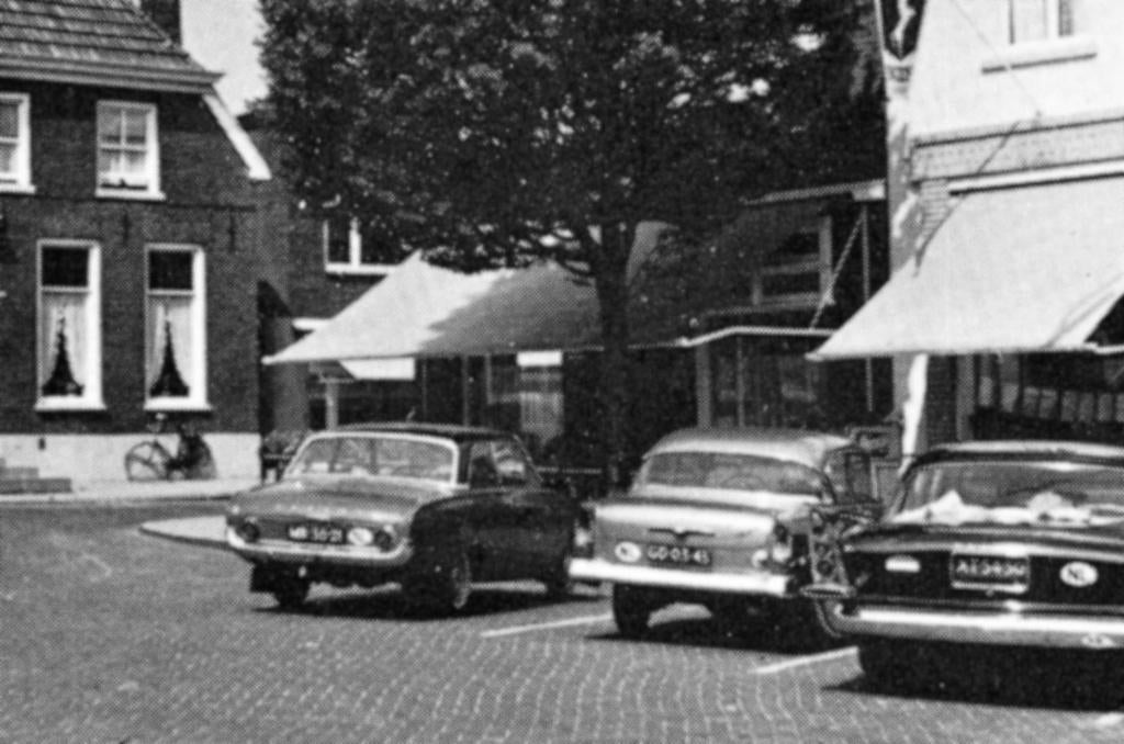 939540 Aalten Markt oude auto Mooie oude kaart Onbeschreven, Ophalen of Verzenden, 1960 tot 1980, Ongelopen, Gelderland