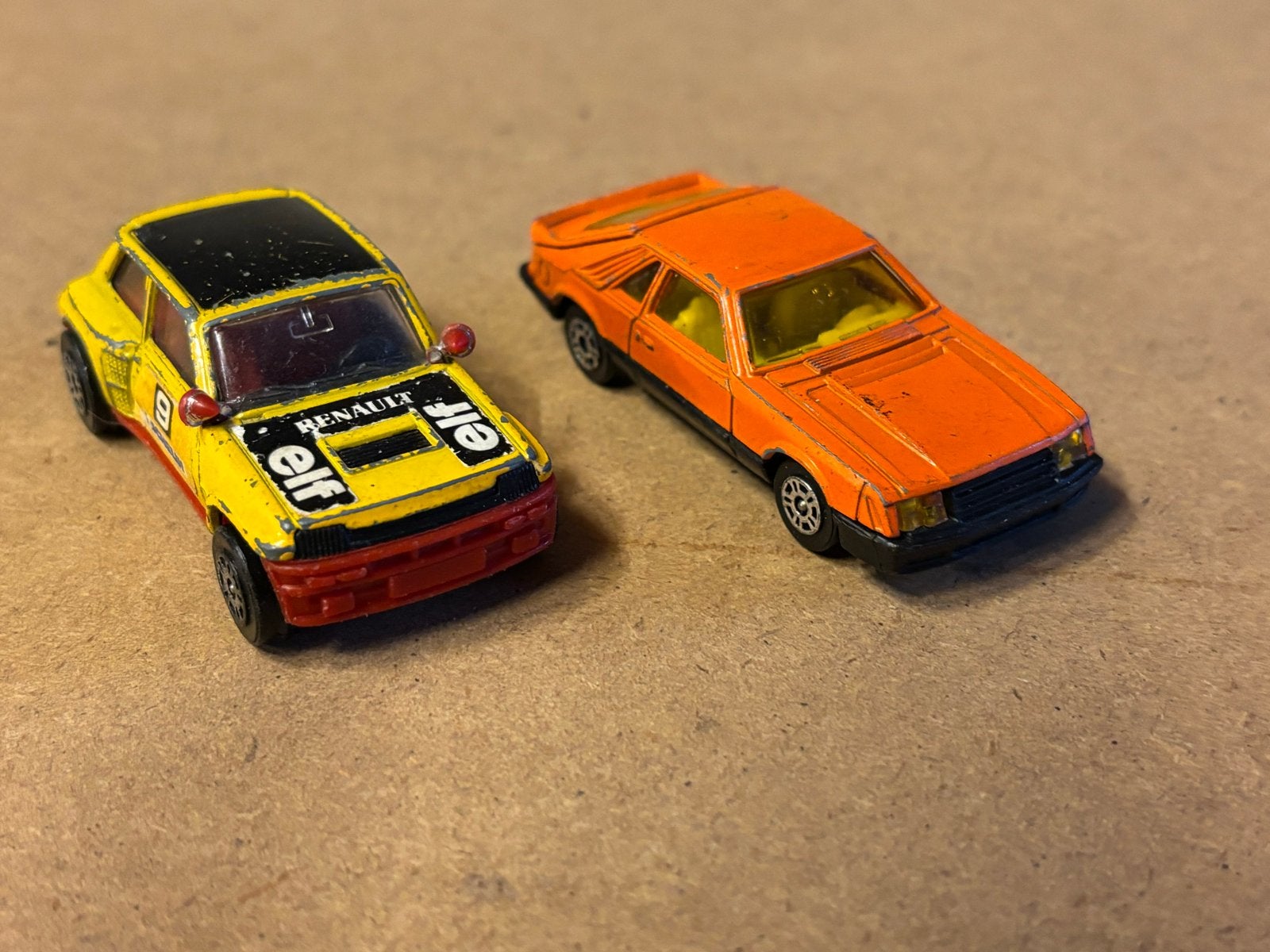 Matchbox Renault 5 Turbo en Ford Mustang, Overige merken, Gebruikt, 1:50 of kleiner, Auto