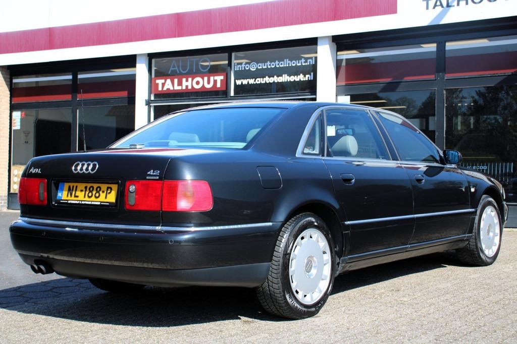 Audi A8 4.2 5V quattro Lang Exclusive | A8L, Uniek, Zeer net, Automaat, 4172 cc, Gebruikt, Zwart