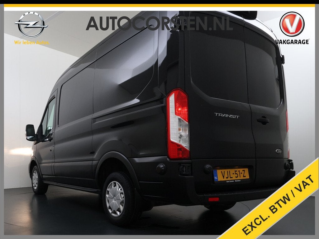 Ford Transit 310 2.0TDCI 130PK L2H2 3-Persoons Camera Navi*, Auto's, Bestelauto's, Voorwielaandrijving, Gebruikt, 4 cilinders