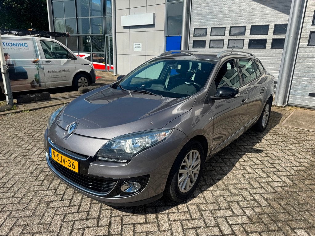 Renault Mégane Estate 1.5 dCi Bose Airco, Camera, Auto's, Renault, Voorwielaandrijving, Euro 5, Gebruikt, 4 cilinders
