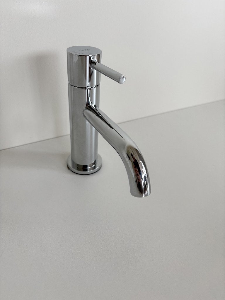 Nieuwe luxe wastafelkraan laag | Chroom | Nieuw in doos, Info@regn.nl, Vreebergen 5, 9403 ET Assen, Regn, Nieuw
