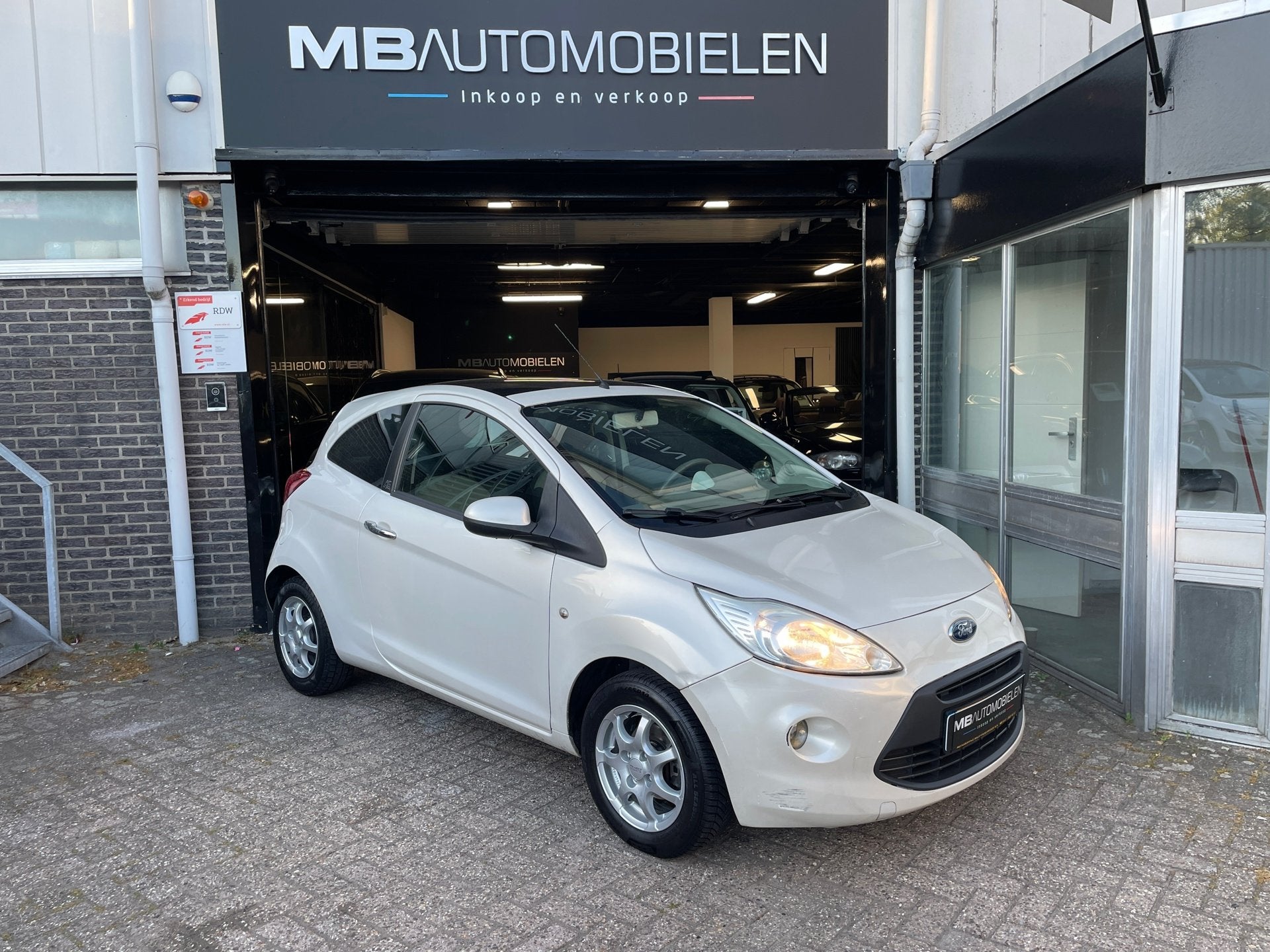 Ford Ka 1.2 Titanium X start/stop/Nap/Panoramadak/Clima/APK/, Auto's, Voorwielaandrijving, Euro 5, Gebruikt, 1242 cc