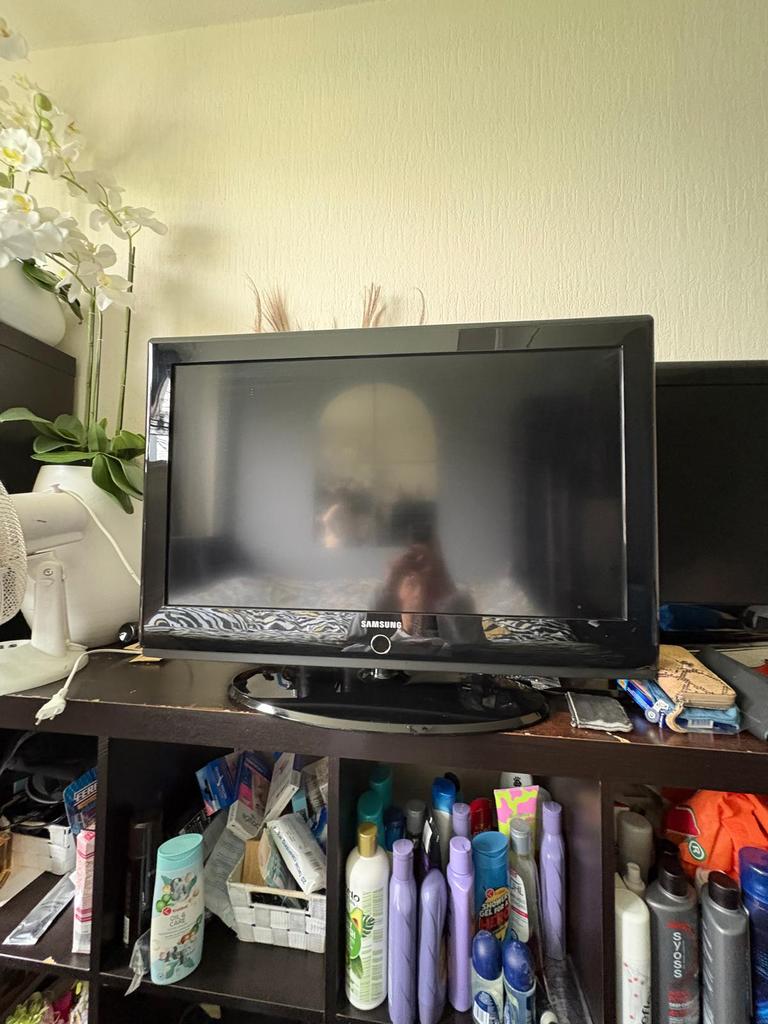 2 stuks kleine tv’s, Ophalen of Verzenden, Zo goed als nieuw, 50 Hz, Overige merken
