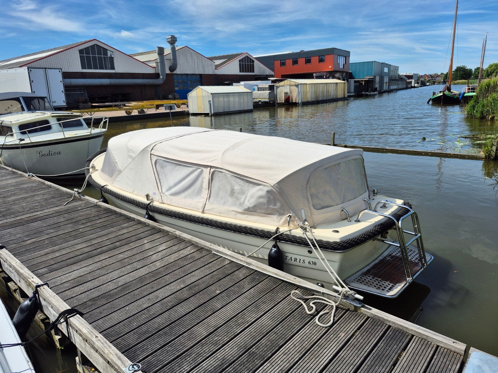 Antaris 630 sloep Nieuw model bouwjaar 2011 28pk vetus, Ophalen, Zo goed als nieuw, Motor en Techniek, Zeilboot of Motorboot