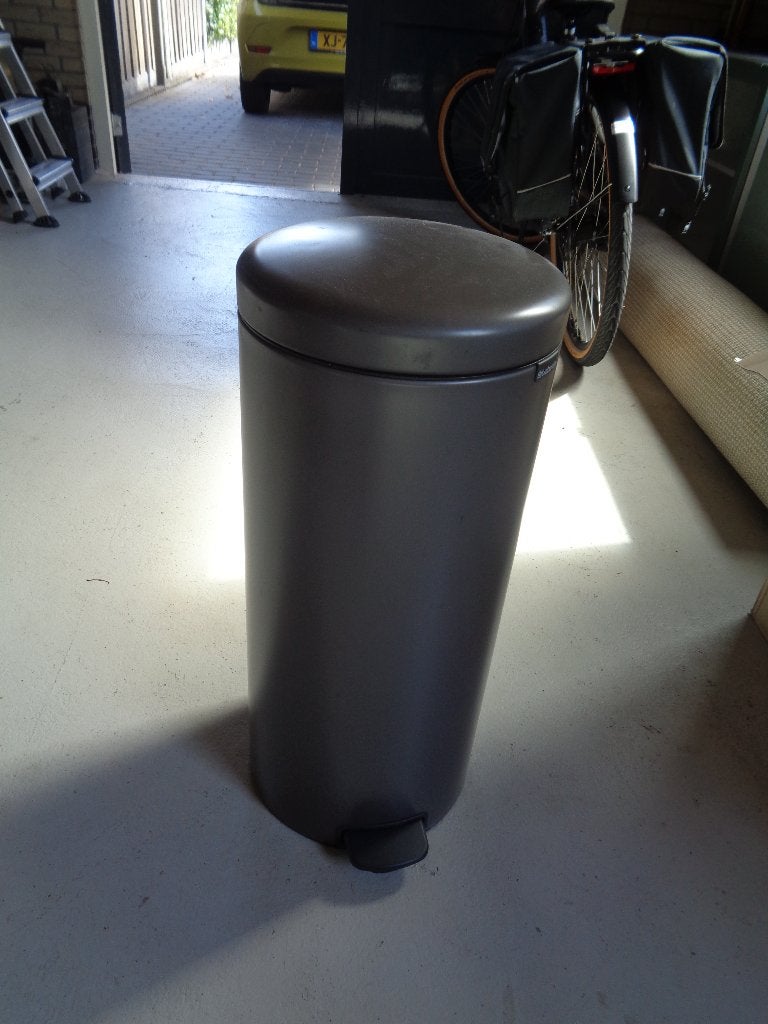 afval emmmer 30 ltr, Huis en Inrichting, Woonaccessoires | Prullenbakken, 40 liter of meer, Ophalen, Kunststof