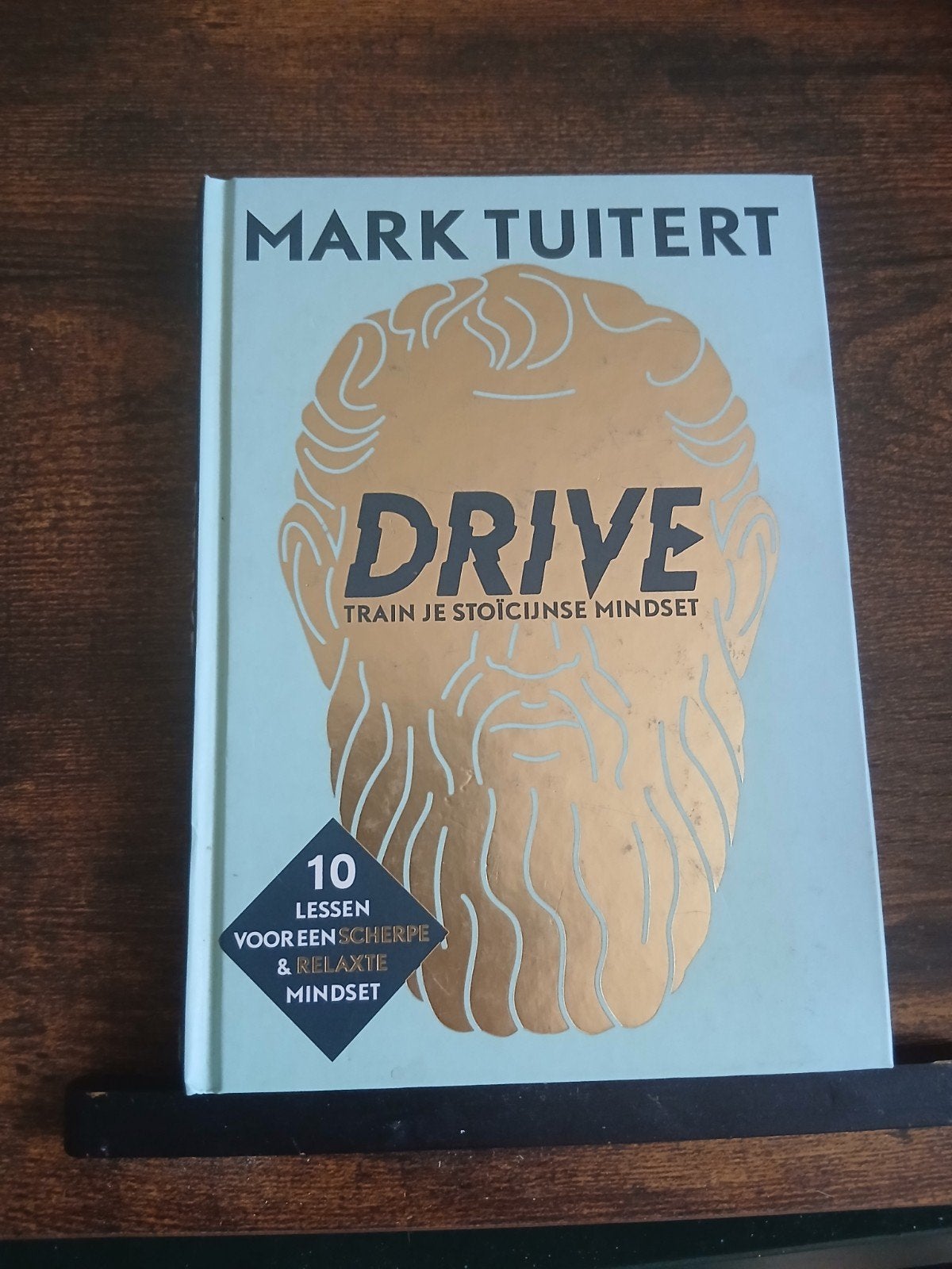 DRIVE: Train je stoïcijnse mindset - Mark Tuitert, Boeken, Ophalen of Verzenden, Zo goed als nieuw, Overige onderwerpen, Mark Tuitert