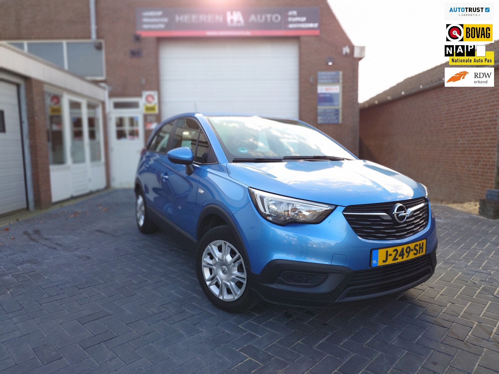 Opel Crossland X 1.2 Edition Dealer onderhouden, Apple Carpl, Auto's, Stof, Gebruikt, 1199 cc, Blauw