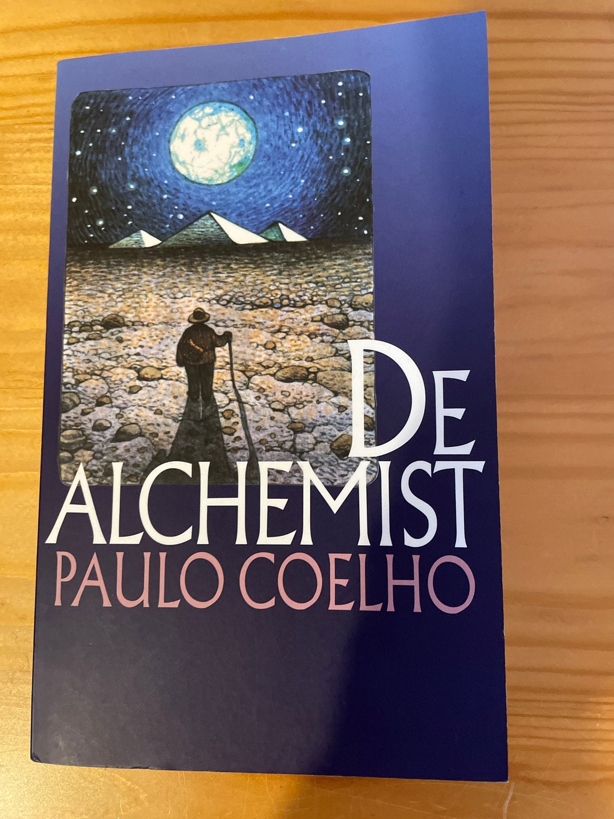 De Alchemist - Paulo Coelho (Boek), Ophalen of Verzenden, Zo goed als nieuw, Nederland