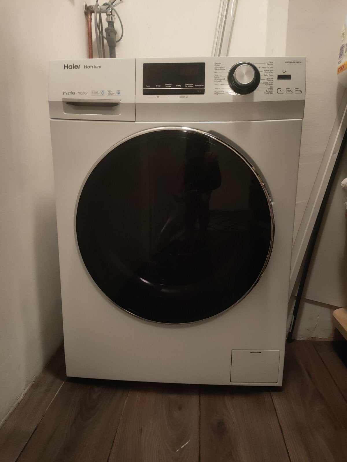 Haier Hatrium Was/droog machine, Witgoed en Apparatuur, Ophalen, 1200 tot 1600 toeren, 8 tot 10 kg, Zo goed als nieuw