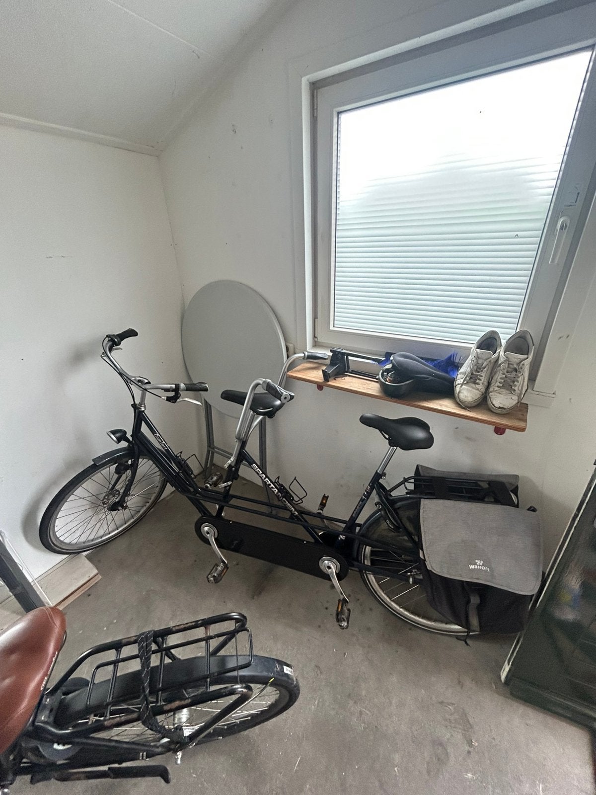 Sparta Comfort tandem, donkerblauw, in nette staat, Ophalen, Minder dan 10 versnellingen, Velgrem, Zo goed als nieuw