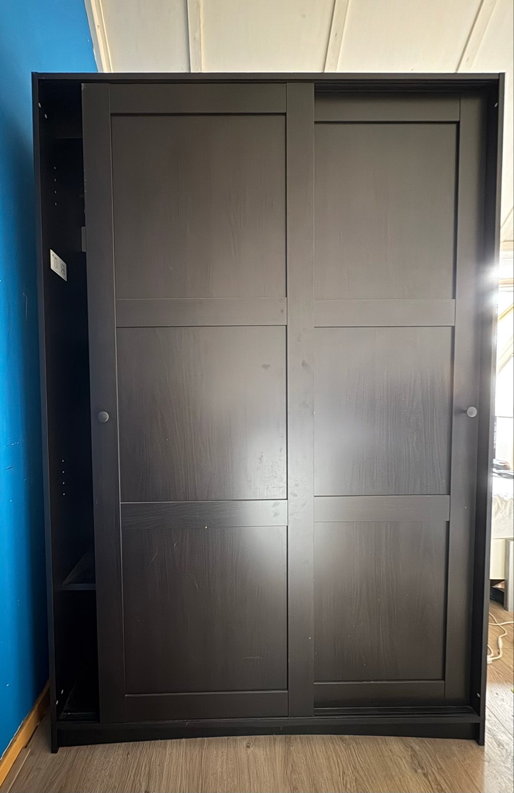 IKEA Rakkestad Schuifdeurkast - Zwart, Huis en Inrichting, Kasten | Kledingkasten, Ophalen, Gebruikt, 100 tot 150 cm, 150 tot 200 cm