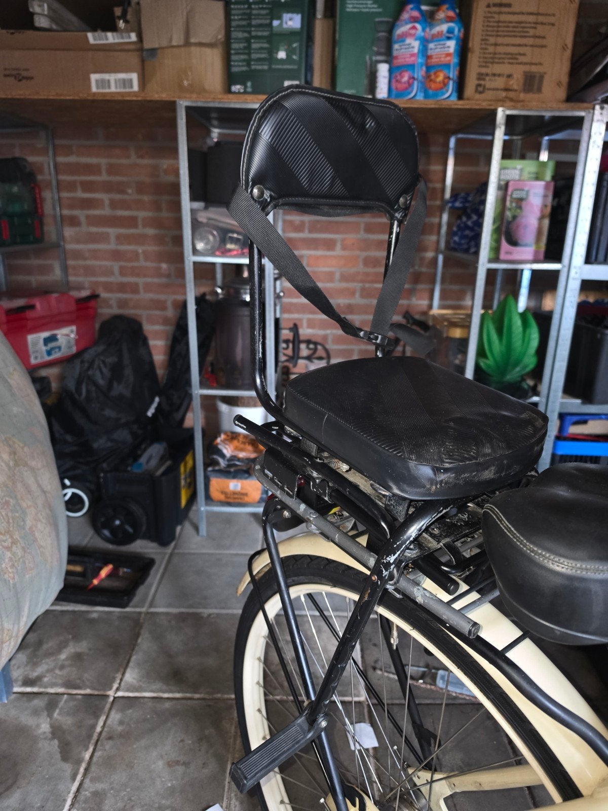 MGM fietszitje compleet met rugleuning en voetsteuntjes, Ophalen, Achterzitje, MGM, 9 t/m 36 kg