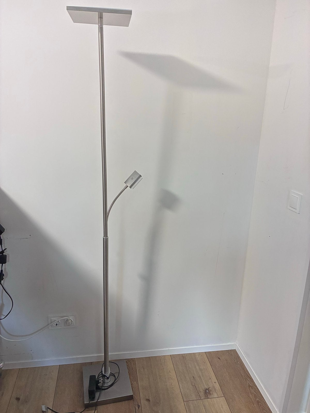 LED Vloerlamp met Leeslamp - Geborsteld Metaal, Overige fittingen, Ophalen of Verzenden, Zo goed als nieuw, Metaal