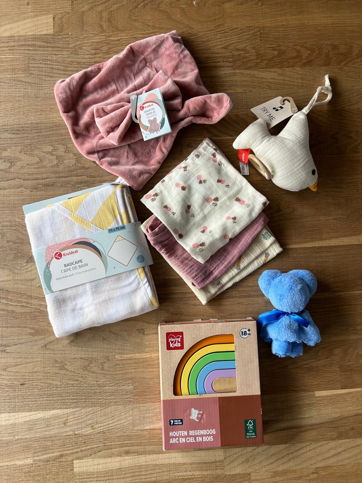 Kraampakket / baby textiel en speelgoed, Ophalen of Verzenden, Nieuw, Overige typen, Met geluid