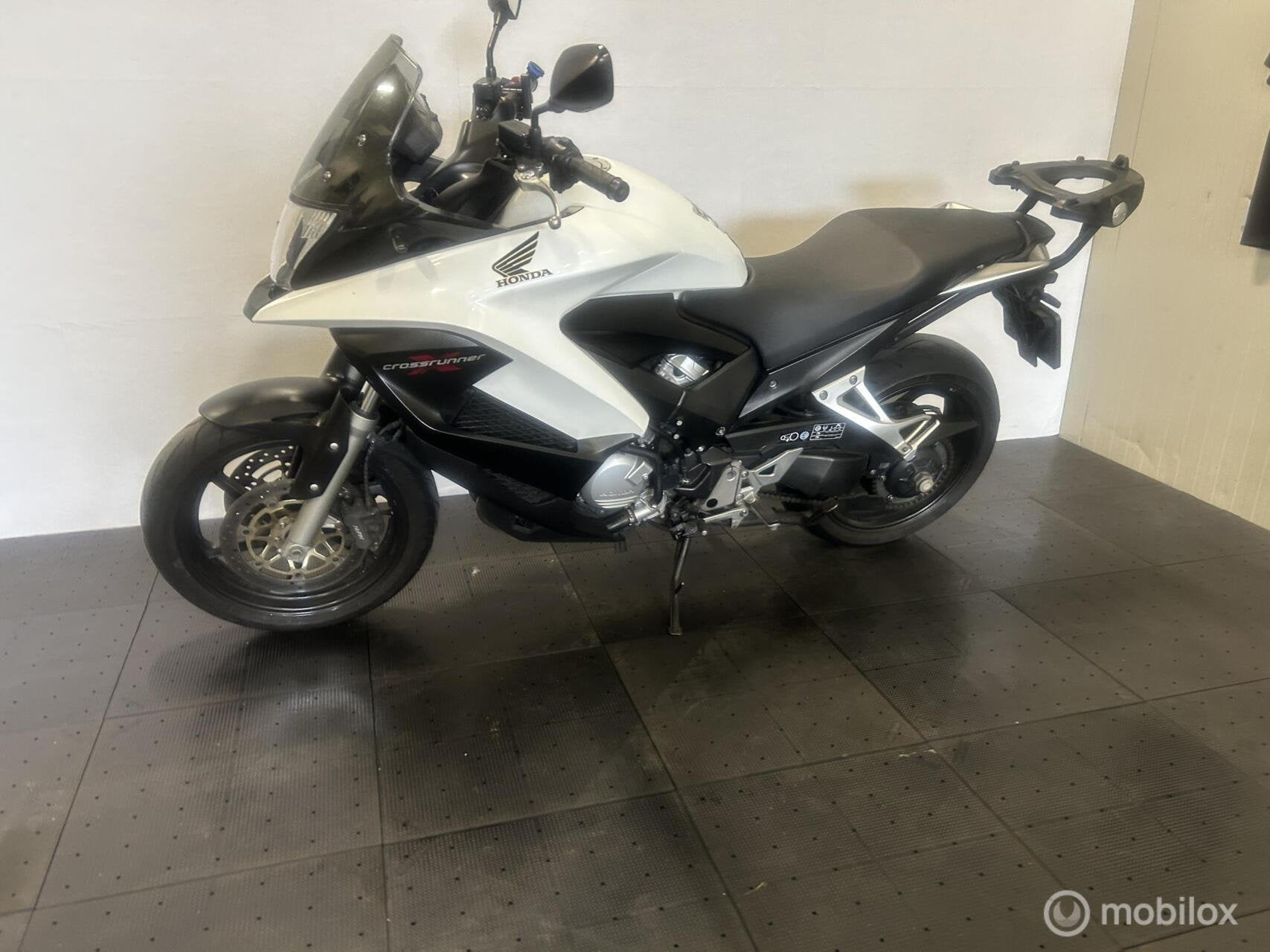 Honda VFR 800X Crossrunner C-ABS, LED Verlichting, 782 cc, Bedrijf, Meer dan 35 kW