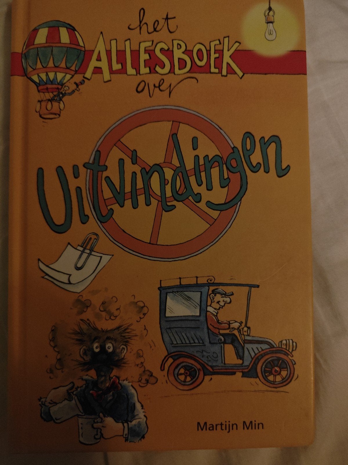 boek 'allesboek uitvindingen', Boeken, Ophalen, Zo goed als nieuw