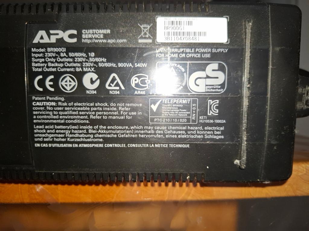APC Back-UPS Pro 900 UPS - Noodstroomvoeding BR900GI, Computers en Software, Noodvoedingen (UPS), Ophalen