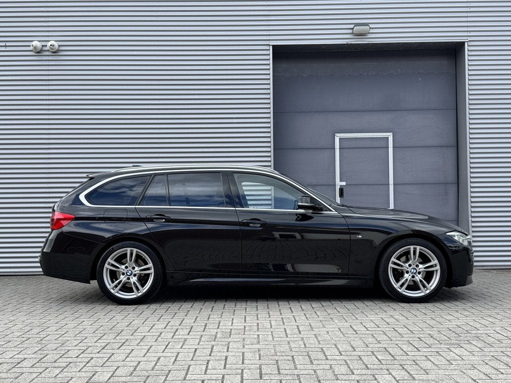 BMW 3 Serie Touring 318i M Sport Aut. I Carplay I Camera, Automaat, Gebruikt, Zwart, Origineel Nederlands