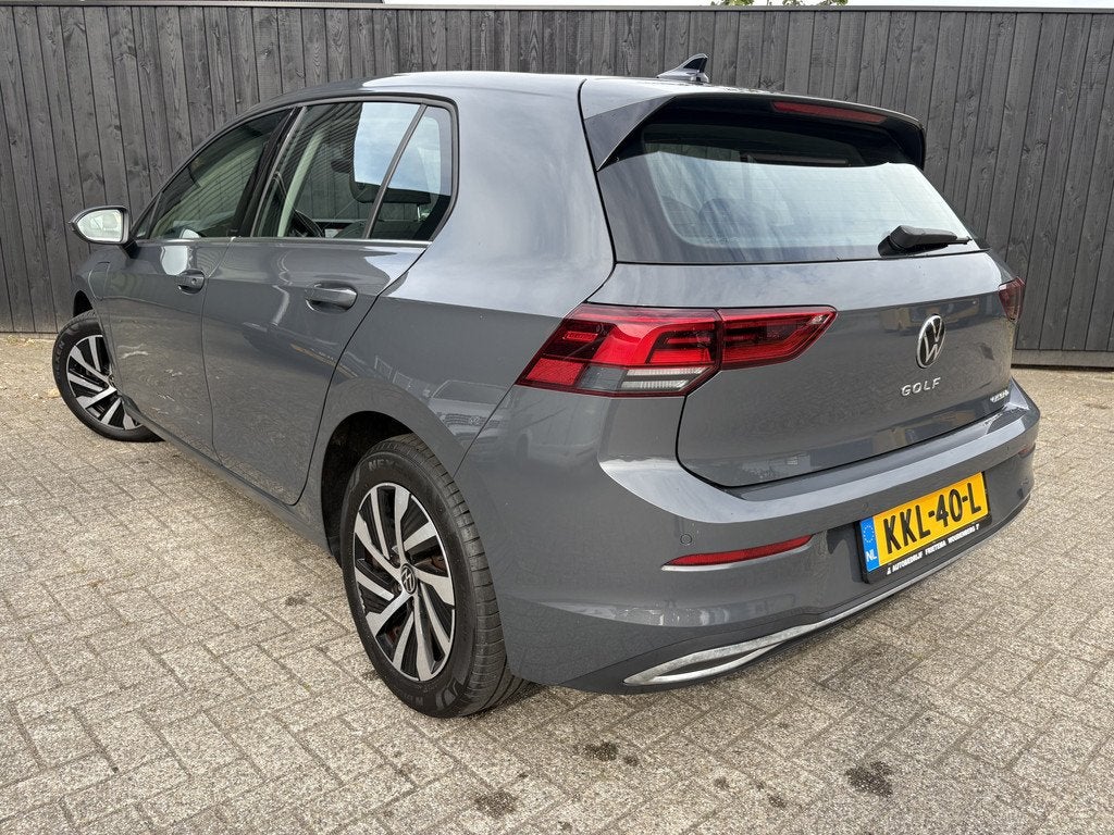 Volkswagen Golf 1.4 eHybrid Style (bj 2022, automaat), Auto's, Volkswagen, 1490 kg, Gebruikt, 4 cilinders, Alcantara