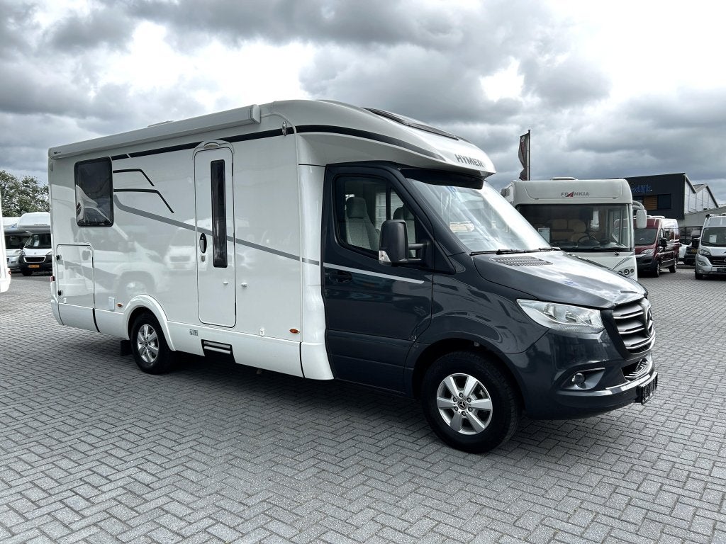 Caravans And Camping Mercedes