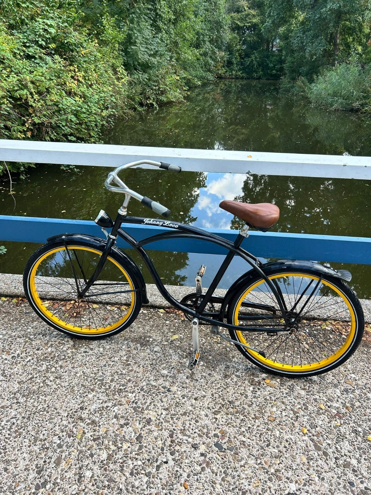 Johnny Loco Beach Cruiser Zwart/Geel - Zo goed als nieuw, Fietsen en Brommers, Overige merken, Terugtraprem, Ophalen of Verzenden
